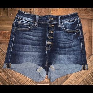 KanCanSignature Kurvy UltraHigh Rise Stretch Short